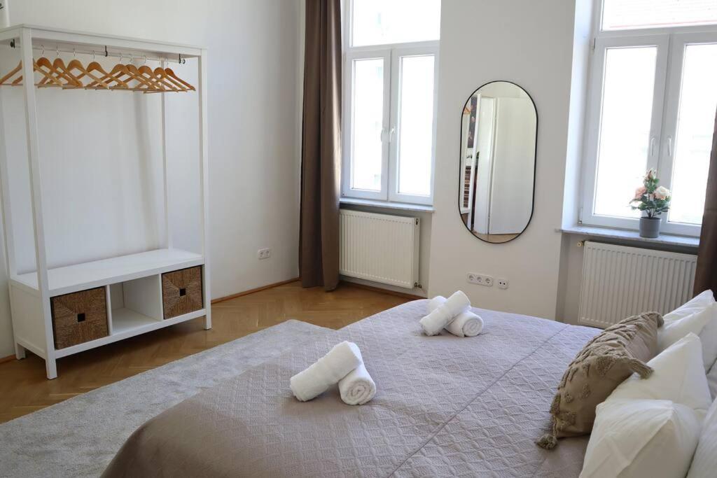 Bloom - Cozy Apartment, 5 Stops To City Center Bécs Kültér fotó